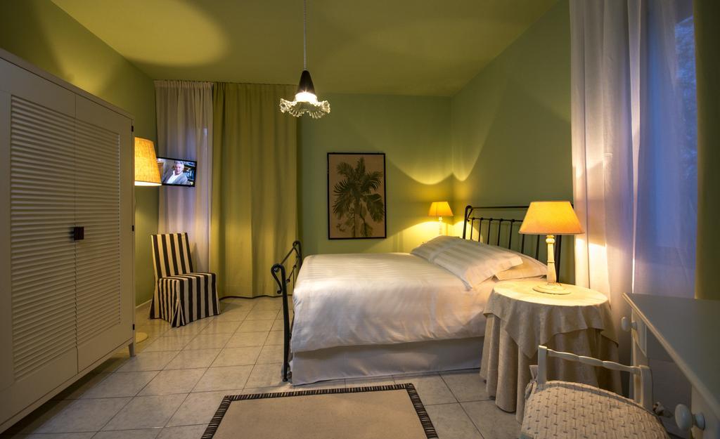 B&B Maison Biagetti SantʼArcangelo di Romagna Rum bild