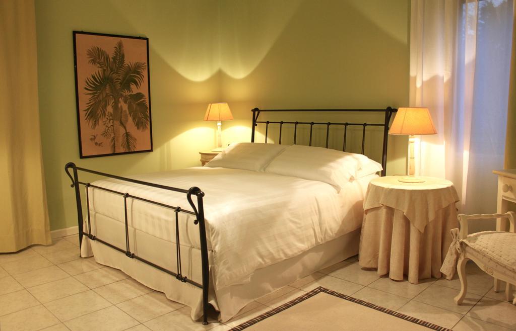 B&B Maison Biagetti SantʼArcangelo di Romagna Rum bild