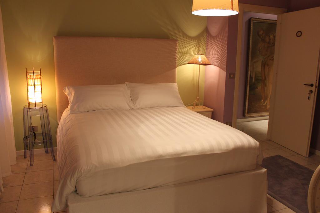 B&B Maison Biagetti SantʼArcangelo di Romagna Rum bild